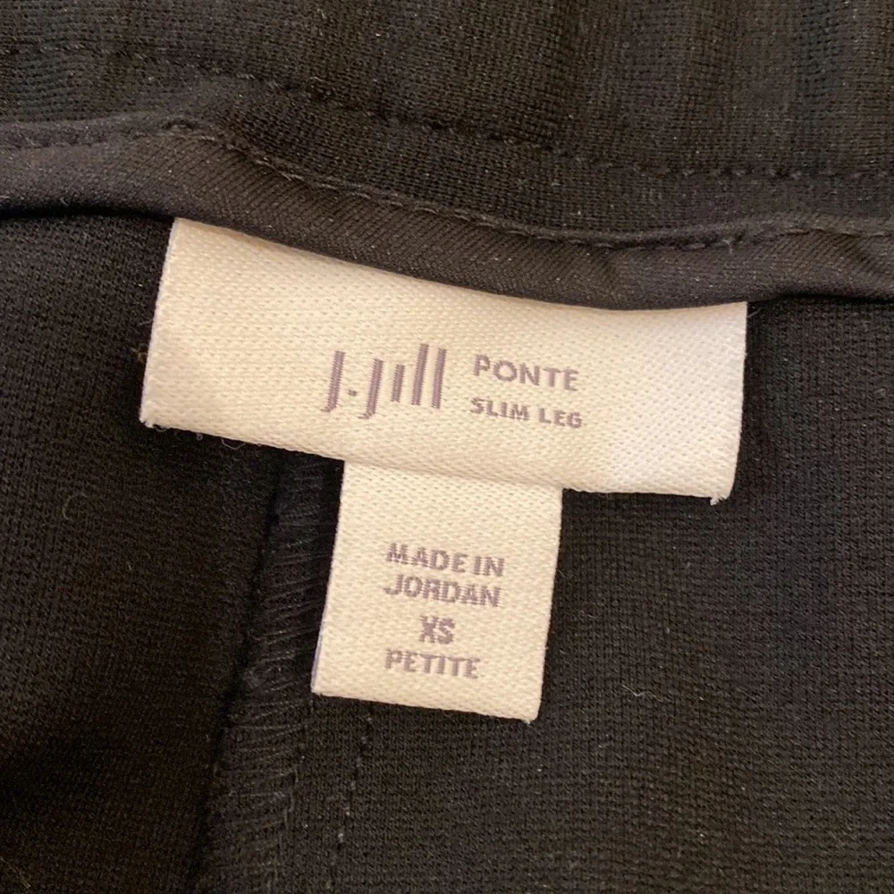 J.Jill black ponte slim leg pants . Size Xs